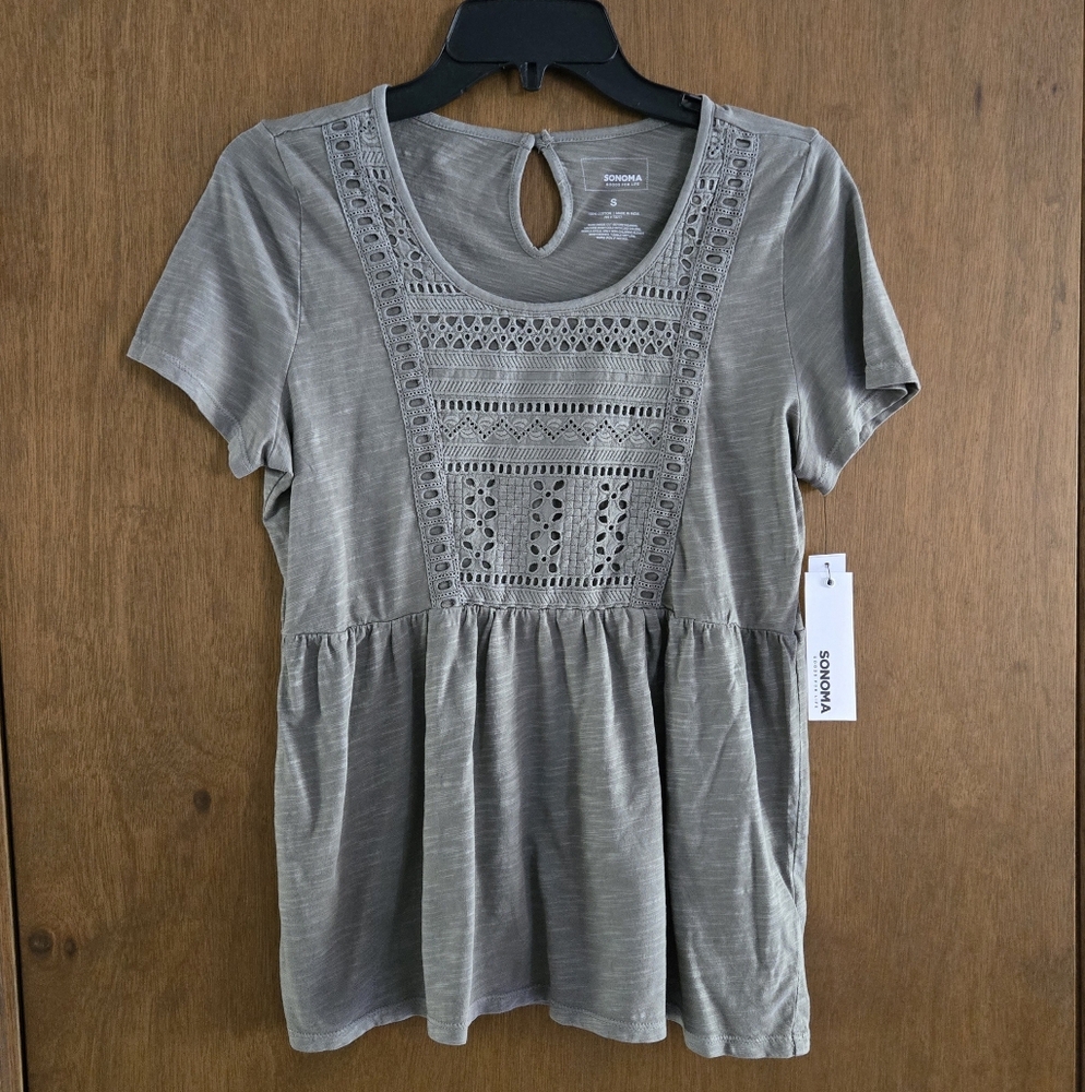 Sonoma Misses Short Sleeve Top, Color Sage